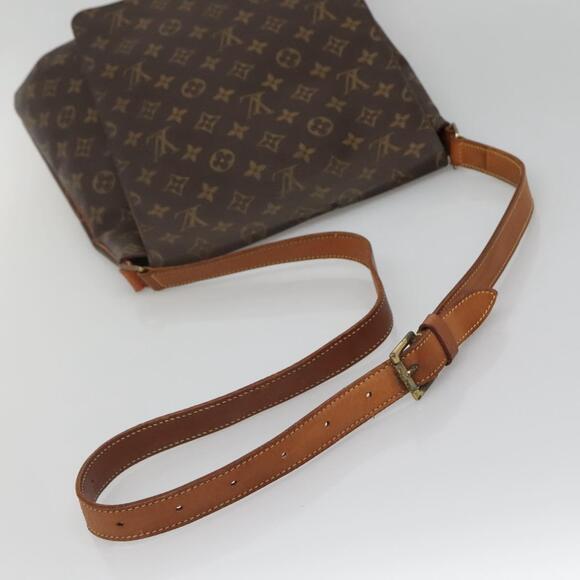 LOUIS VUITTON Monogram Musette Shoulder Bag M51256 - Picture 8 of 12